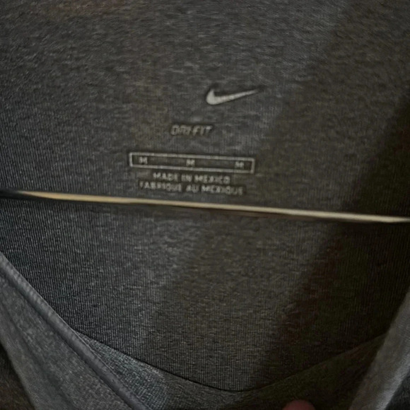 Nike Dri-fit Gray Short Sleeve Shirt Size Medium - Picture 5 of 5